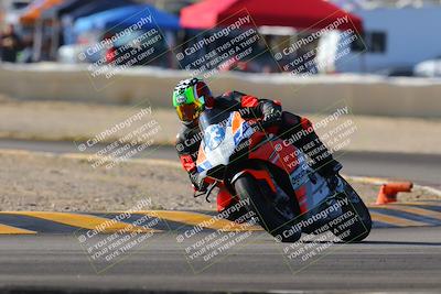 media/Dec-18-2022-SoCal Trackdays (Sun) [[8099a50955]]/Turn 2 (950am)/